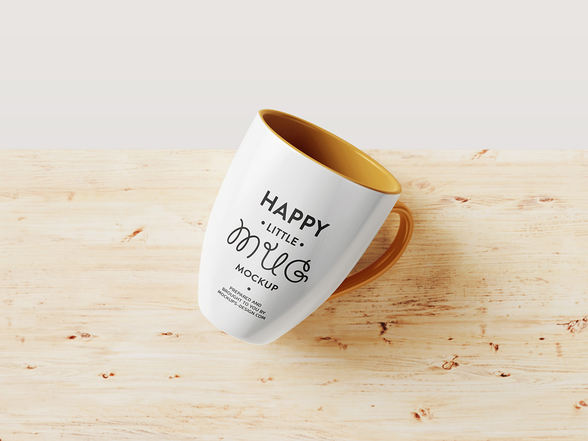 Free mug mockup