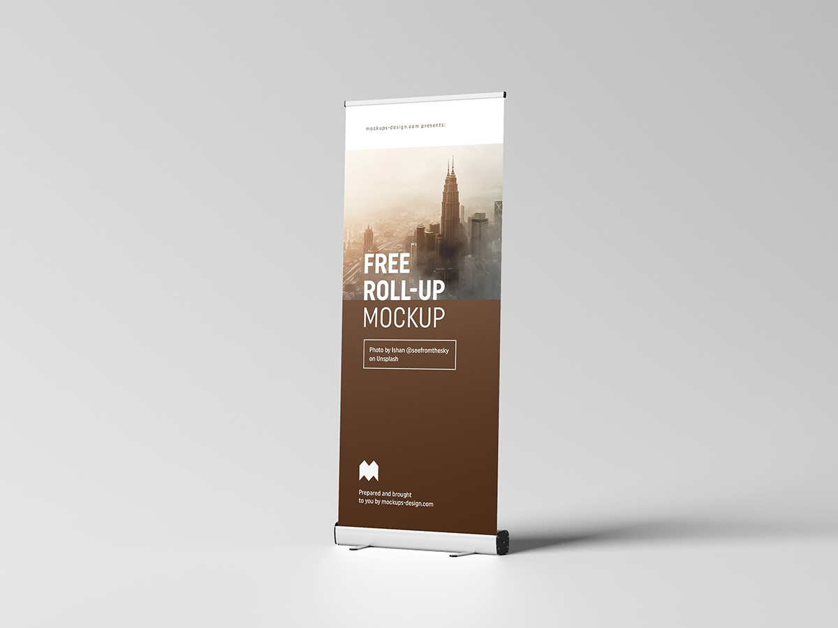 Free roll-up mockup / 85x200 cm