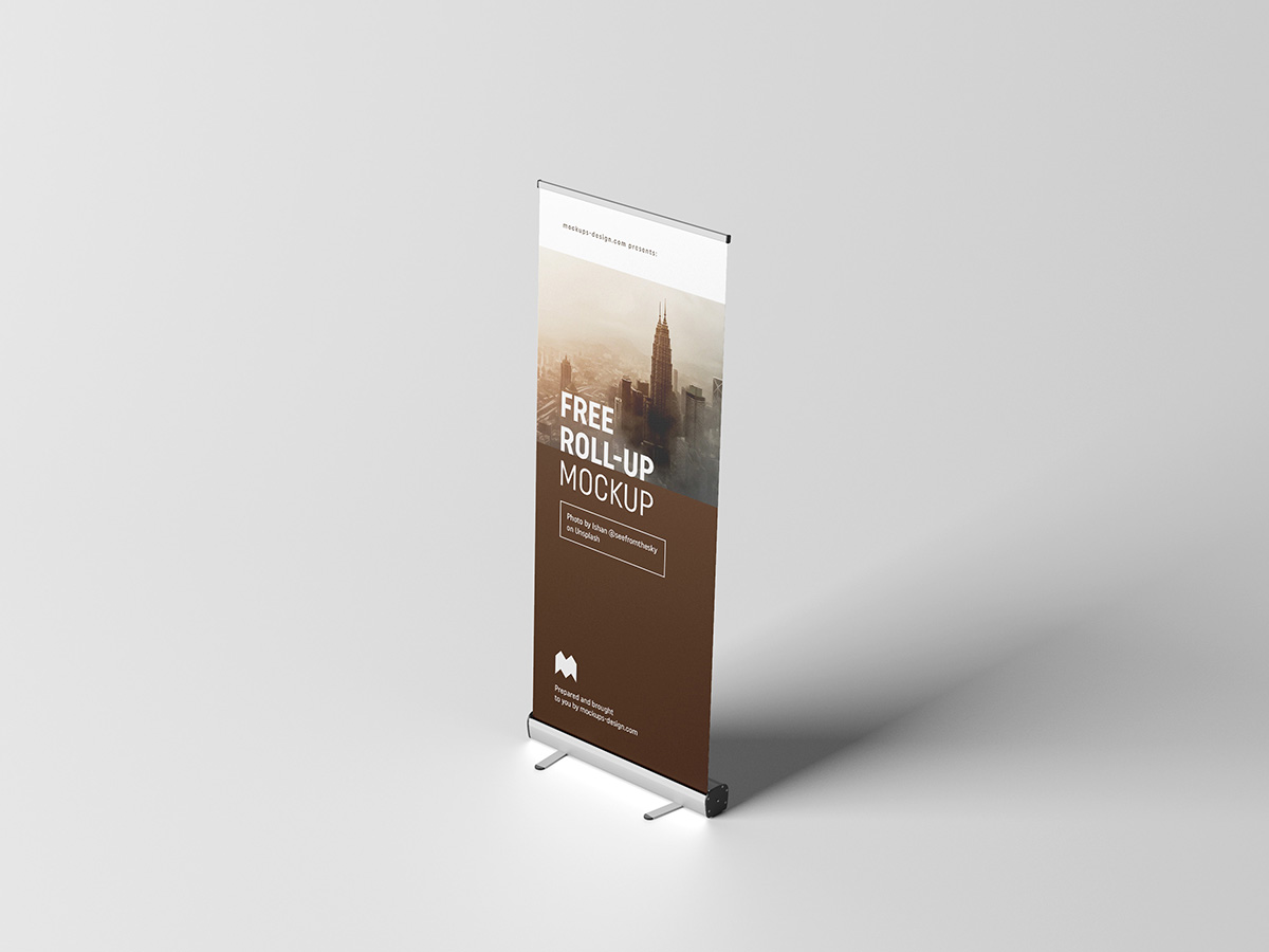 Free roll-up mockup / 85x200 cm