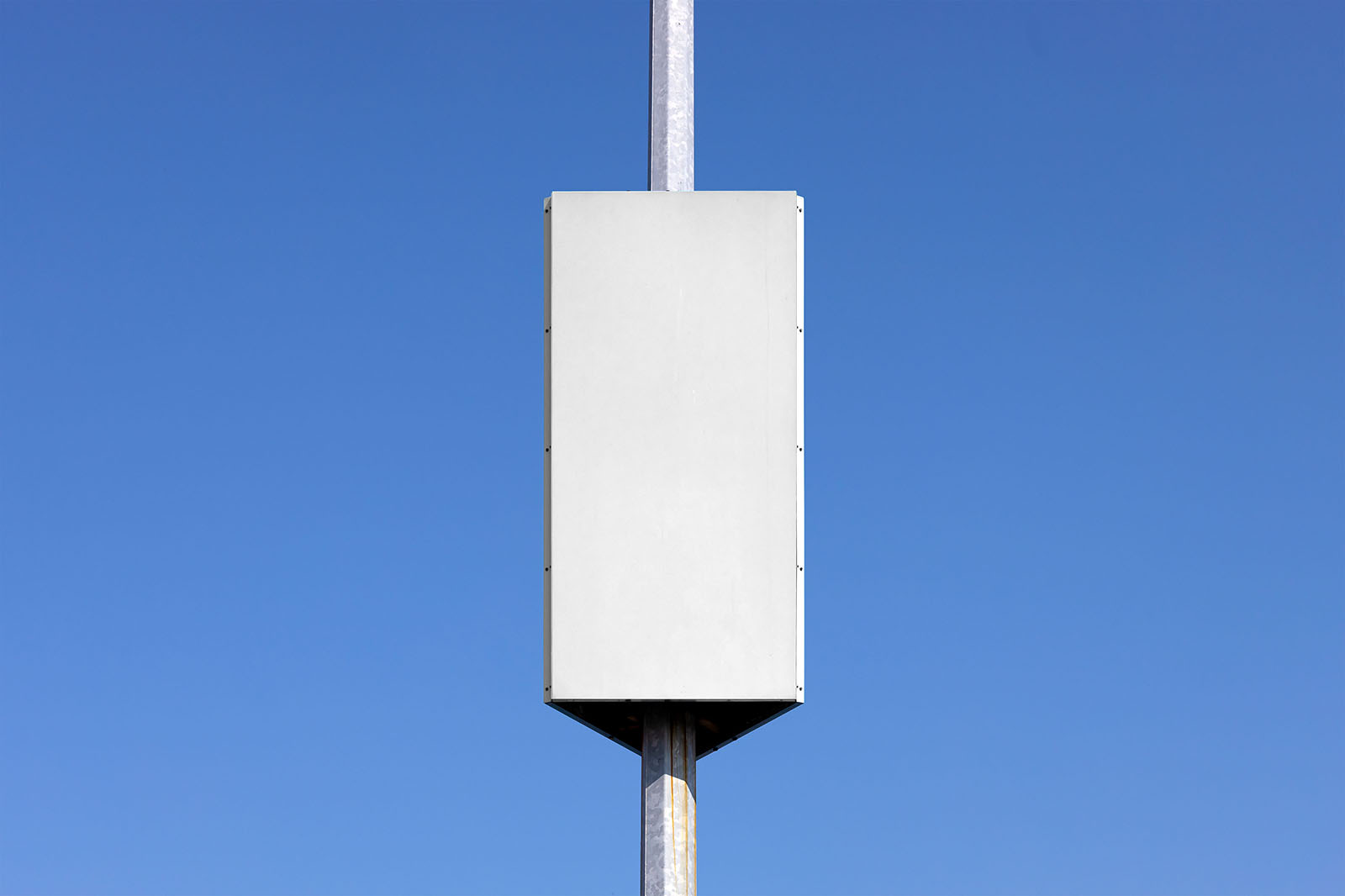 Free pole sign mockup