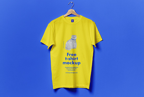 Free hanging t-shirt mockup