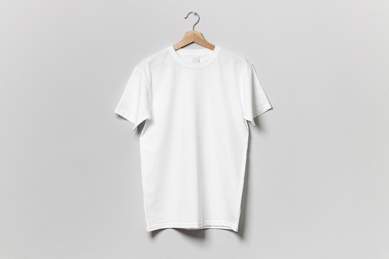 Free Hanging T-Shirt Mockup - Mockups Design