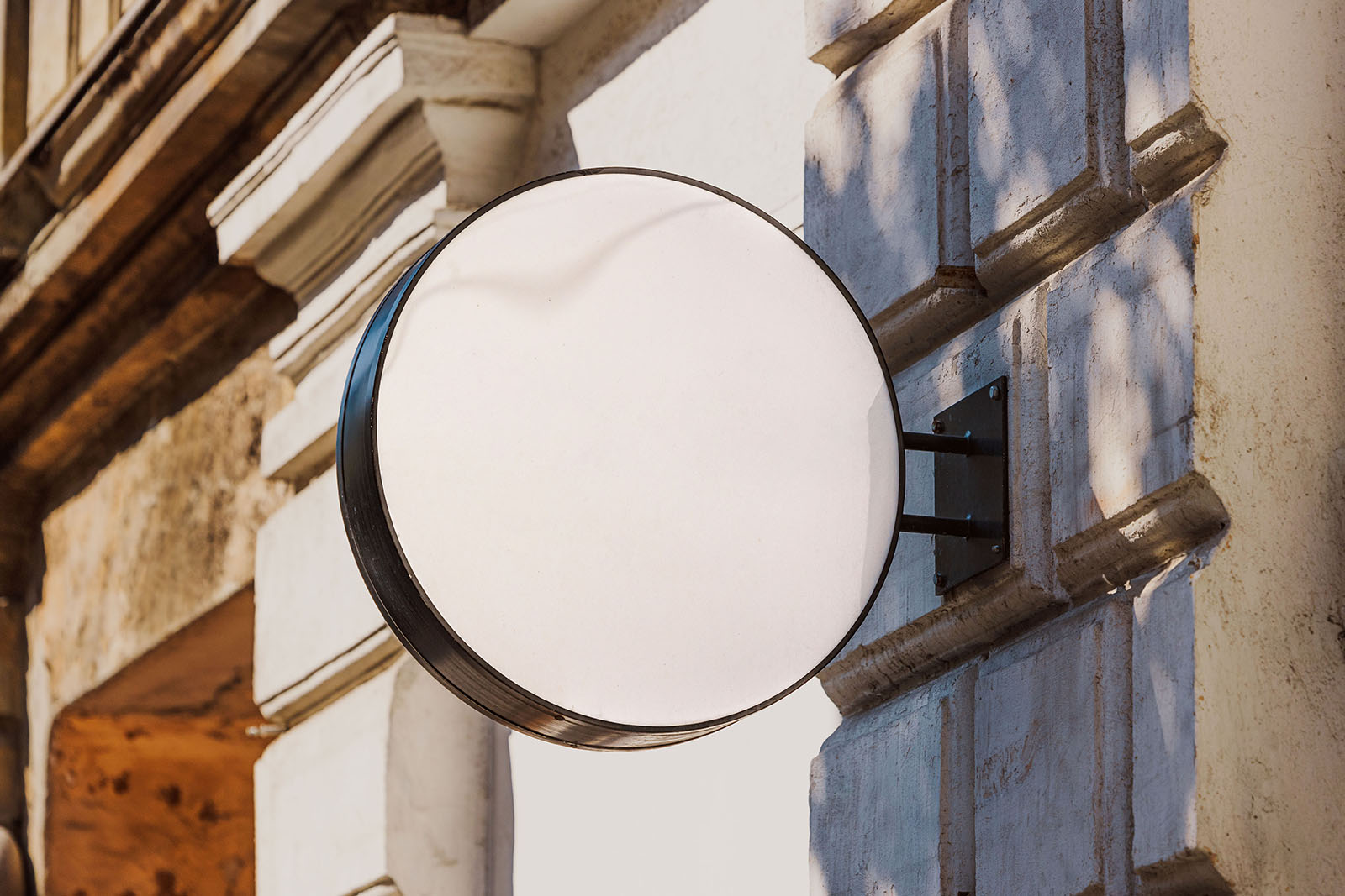 Street round sign mockup