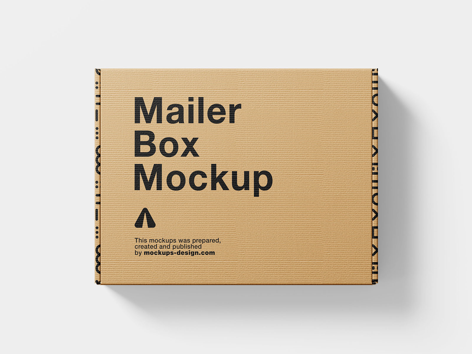 Mailer box mockup / 30 x 23 x 8 cm